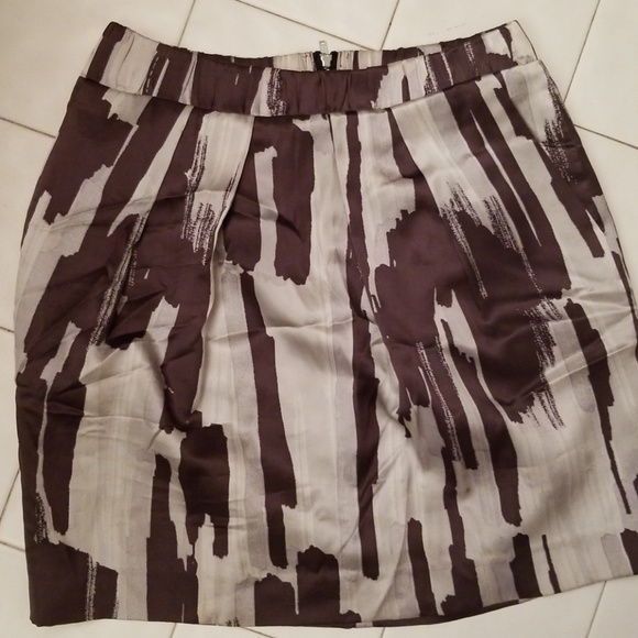 Skirt - Picture 2 of 3